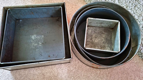 Cake tins various sizes - cake, (6)various