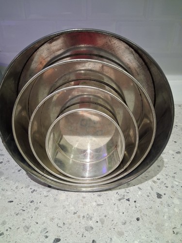 Vintage round cake tins - tins, set